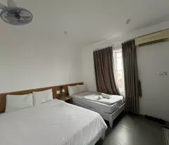 CHO THUÊ KHÁCH SẠN MẶT TIỀN PHẠM VĂN ĐỒNG - 16 PHÒNG + THANG MÁY