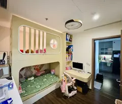 Bán gấp căn hộ 2PN, tòa S6, diện tích 66m2 giá: 5.5 tỷ ở Vinhomes Symphony.
