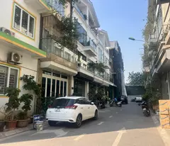 Bán nhà liền kề thịnh liệt 4 tầng ô chờ thang máy vỉa hè ô tô dừng đỗ kinh doanh hoàng mai
