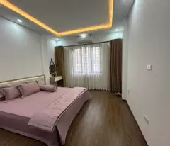 BÁN NHÀ PHỐ CỔ NGỌC LÂM 33M2 * 5 TẦNG  *7.5 TỶ , TRUNG TÂM PHỐ NGỌC LÂM