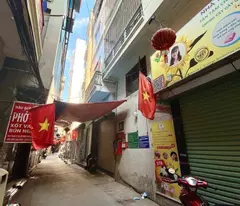 Bán Nhà Cù Chính Lan, 30m², Ngõ Thông, Ô Tô, Thoáng Sáng, Giá Chỉ 6.5 Tỷ