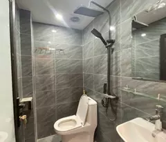 NGUYỄN LƯƠNG BẰNG, ĐỐNG ĐA. 40M2 5 TẦNG MT 4M GIÁ 10,9 TỶ - CHÍNH CHỦ CẦN BÁN- Ô TÔ ĐỖ CỬA - 30M