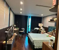 Bán nhà mặt phố Yên Hoa 101m2, 8 nổi 1 hầm view Hồ Tây tận hưởng không gian sống