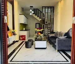 BÁN NHÀ PHỐ CỐ NGỌC LÂM 33M2 * 5 TẦNG * 7.5 TỶ , WIEU HỒ TAI TRÂU