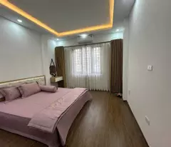 BÁN NHÀ PHỐ CỔ NGỌC LÂM 41M2 * 4 TẦNG * 7.26 TỶ , Ô TÔ DỪNG ĐỖ NGÀY ĐÊM TRƯỚC NHÀ
