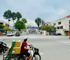 🛎️CHỦ BÁN GẤP TRẢ NỢ!!! CHỈ 2 TỶ CHO CĂN 3 LẦU 1 TUM NGAY QUẢNG TRƯỜNG TỈNH BIÊN HÒA🛎️