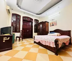 Bán nhà Trần Cung, 60m2, 2 mặt ngõ, oto tránh, KD, VP đỉnh 18.5tỷ