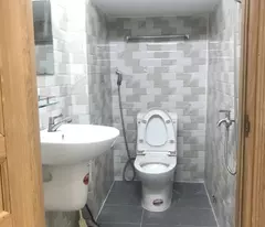 NHÀ BƯNG ÔNG THOÀN,PHƯỜNG PHÚ HỮU, TP THỦ ĐỨC - 50M2, NGANG 4.8M - 3 TÂNG,4PN - GIÁ 4.9TY