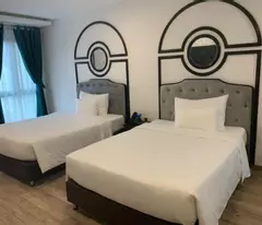 bán toà khách sạn 4 sao 86 phòng phố nguyễn thị định, trung hoà, cầu giấy