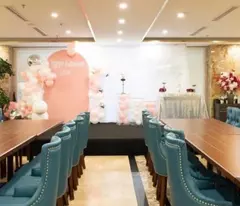 bán toà khách sạn 4 sao 86 phòng phố nguyễn thị định, trung hoà, cầu giấy