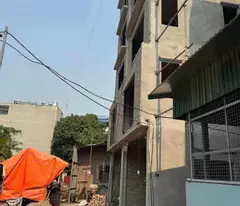 Nhà xây mới phố Xuân Đỗ ô tô ngủ trong nhà