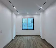 BÁN NHÀ DÂN XÂY PHỐ TẢN ĐÀ 32M2 X 5 TẦNG, GẦN PHỐ, Ô TÔ ĐỖ CỬA.