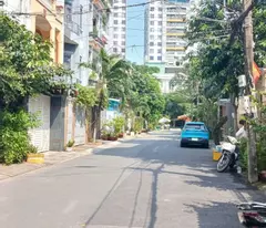 Bán nhà Biệt thự, hẻm 688 Lê Đức Thọ, gần Nguyễn Oanh, 10x20m, 3 Tầng, 4PN, 25.5 tỷ