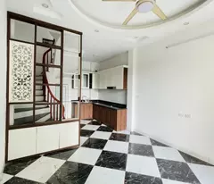 NHÀ PHỐ LONG BIÊN Ô TÔ CHẠY QUANH CHỈ NHỈNH 4 TỶ