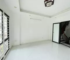 NHÀ PHỐ LONG BIÊN Ô TÔ CHẠY QUANH CHỈ NHỈNH 4 TỶ