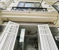 NHÀ PHỐ LONG BIÊN Ô TÔ CHẠY QUANH CHỈ NHỈNH 4 TỶ