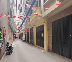 BÁN NHÀ KHƯƠNG TRUNG, THANH XUÂN, 61S RA PHỐ, 3 GÁC TRÁNH, 46M2, 7.5 TỶ(CTL)