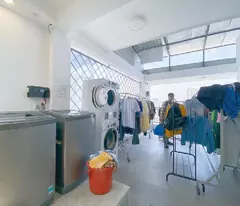Căn hộ dịch vụ 5 tầng, Ngay trường Đại học Marketing, Thu nhập 1 tỷ/Năm, 84m2, Đường Tân