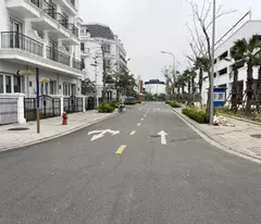 Bán căn góc 95,5m2 đường Giáng Hướng - dự án Eurowindow Twin Park - View vườn hoa, bể bơi