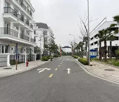 Bán căn góc 95,5m2 đường Giáng Hướng - dự án Eurowindow Twin Park - View vườn hoa, bể bơi