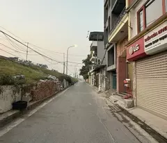 NHÀ DÂN XÂY MẶT PHỐ LONG BIÊN, Ô TÔ TRÁNH ĐỖ NGÀY ĐÊM SIÊU KINH DOANH