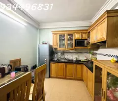 NHÀ DÂN XÂY MẶT PHỐ LONG BIÊN, Ô TÔ TRÁNH ĐỖ NGÀY ĐÊM SIÊU KINH DOANH
