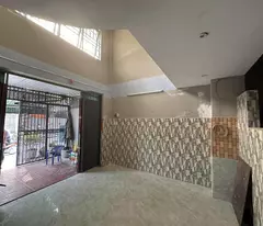 Căn hộ dịch vụ, Đối diện Trường cấp 2 Nguyễn Hữu Thọ, thu nhập 420triệu/Năm, ngang 8m,