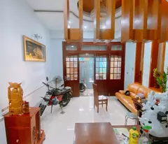 Nhà 4 tầng ở ngay, 4.7x14, Âu Dương Lân, chỉ 8 tỷ 8