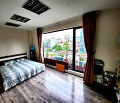 TÂY SƠN, ĐỐNG ĐA. 30M2 5 TẦNG MT 5M GIÁ 10 TỶ- LÔ GÓC- HIẾM NHÀ BÁN- 2 MẶT PHỐ- KINH DOANH SẦM UẤT.