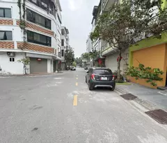 Chú tôi cần bán 90m2 đất TĐC Giang Biên - Khổ siêu đẹp - View vườn hoa lớn