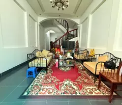 Bán gấp Nhà Cổ Nhuế, 66m2, 4T, Mt4,2 thoáng, ngõ thông, oto 11tỷ299