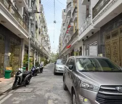 Nhà Đẹp Ở Ngay – 4 Tầng – Hẻm 8m Liên Khu 4,5- Giá chỉ 4.x Tỏi