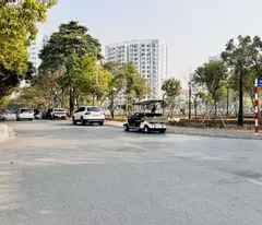 bán nhà mặt phố 1 mặt ngõ quận Long Biên, 150m, mặt tiền 6m, vỉa hè, 3 ôtô tránh, full thổ cư