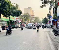 bán nhà mặt phố 1 mặt ngõ quận Long Biên, 150m, mặt tiền 6m, vỉa hè, 3 ôtô tránh, full thổ cư