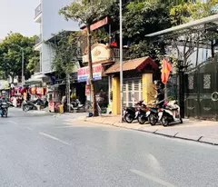 bán nhà mặt phố 1 mặt ngõ quận Long Biên, 150m, mặt tiền 6m, vỉa hè, 3 ôtô tránh, full thổ cư