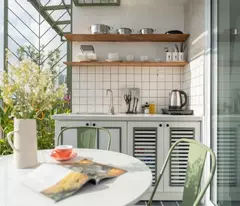 Bán tòa căn hộ phố Tạ Quang Bửu 76m2, 7T thang máy, MT6.7m doanh thu 300tr/tháng