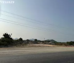 Bán 27m x 83m đất ONT Đường Hùng Vương - Tân Tiến - TX LaGi giá đầu tư 7.9tr/m2 view Biển