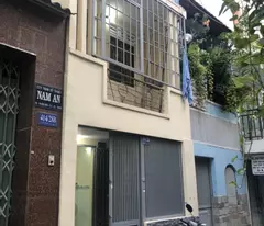 Cho thuê nhà nguyên căn CMT8 Q3 40m2, hẻm thông 3m đối diện chợ Hòa Hưng cách 40m, 10tr
