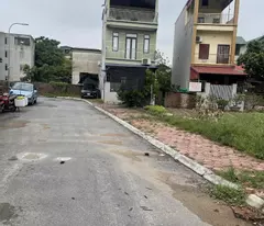 ĐẤT VỈA HÈ ĐƯỜNG LỚN KINH DOANH LONG BIÊN CHỈ 6,1 TỶ