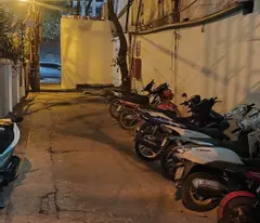 Bán gấp CHTT Tầng1 Kinh doanh , DT 70m2 . Mặt đường Thái Thịnh, Đống Đa, giá 3,685 tỷ.