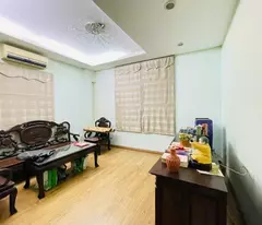 Bán nhà Hào Nam Đống Đa_Gần Mặt Đường_Bạt Ngàn Tiện Ích_42mx4T_ Giá: 7.7 tỷ_Lh: 0396935190.