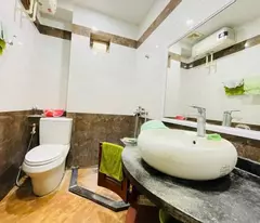 Bán nhà Hào Nam Đống Đa_Gần Mặt Đường_Bạt Ngàn Tiện Ích_42mx4T_ Giá: 7.7 tỷ_Lh: 0396935190.