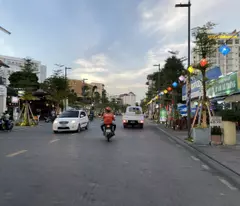 🔸 Nhà 3 tầng mặt tiền Hai Bà Trưng - 86m2 - 1X Tỷ - vị trí đắc địa, ngay phố đi bộ kinh doanh sầm