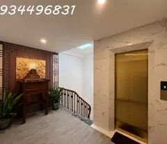 50M NHÀ PHỐ Ô TÔ THANG MÁY MẶT TIỀN RỘNG DỌN ĐỒ ĐÓN TẾT CHỈ NHỈNH 9 ĐỒNG