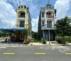 Bán đất Phường Phú Chánh, Tân Uyên Giá chỉ 1.45 Tỷ, Đối diện cổng Trường cấp 1, cấp 2 Phú Chánh