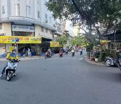 HIẾM. Căn góc 2 mặt tiền đường số, ngang 7m, 117m2, 3 tầng, Phường Tân Quy Quận 7-Gía 35