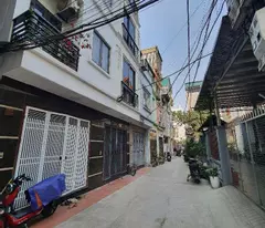 NGỌC THỤY - LÔ GÓC 3 THOÁNG - Ô TÔ ĐỖ CỬA - 50M RA Ô TÔ TRÁNH.
