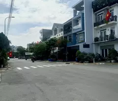 Mặt tiền Man Thiện, đường 40m, TNP A, Ngang VIP 12M, 240m2, Dong tiền 600tr/năm , 22.5 TỶ