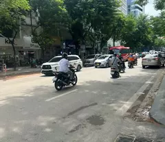Bán 123m thái hà tặng nhà ô tô tránh kinh doanh đống đa
