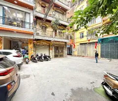 Nhà cực đẹp phố Lạc Long Quân 43m2, 6T thang máy 2 thoáng view sân rộng 100m2 gần Hồ